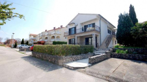 Apartments with a parking space Njivice, Krk - 21869